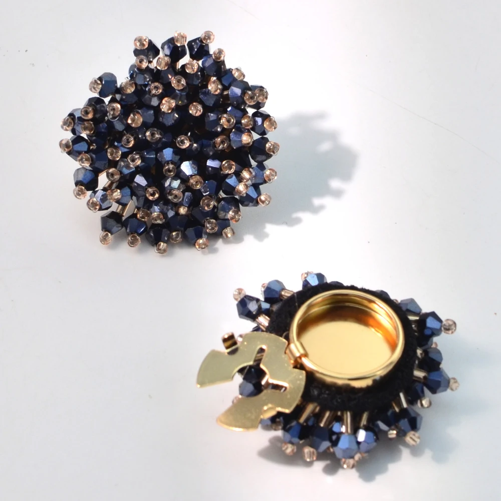 Elegant Decor & Lighting Llc - Cubiertas de botones elegantes para mujer,